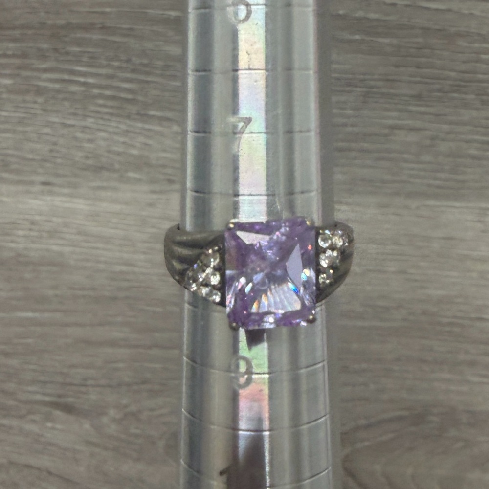 Elegant Purple Gemstone‎ Sterling Silver Ring .925